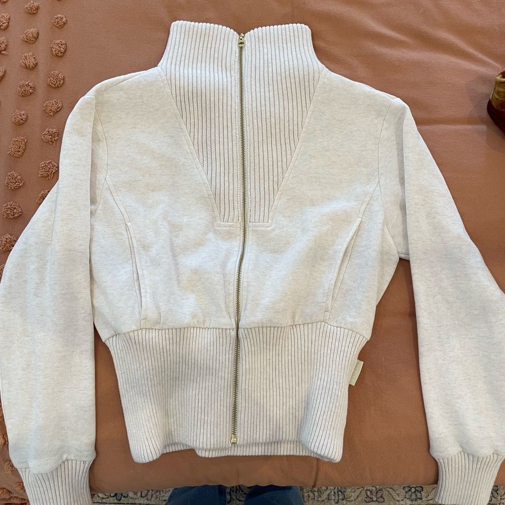 NWT Cream VARLEY sweater from Saks medium